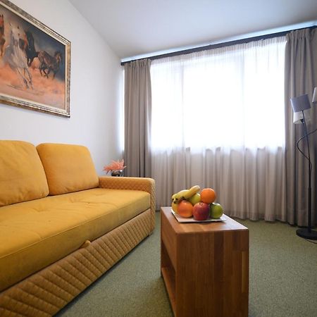 Apartmani Carolija Lucani Exterior foto